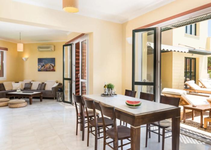 Daphnis Villas