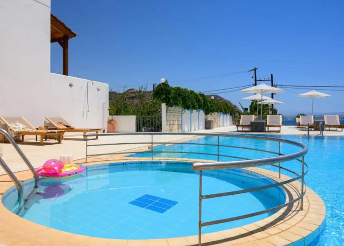 Adonis Hotel