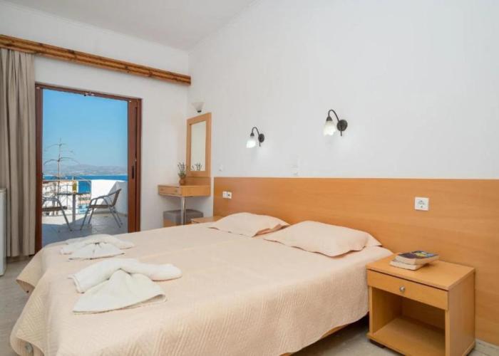 Adonis Hotel