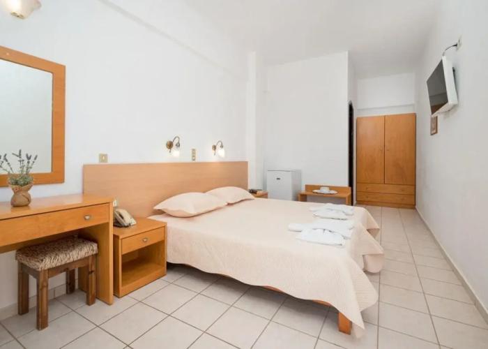 Adonis Hotel