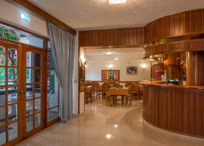 Fevro Hotel