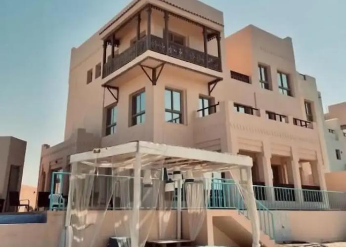 Wave Resort