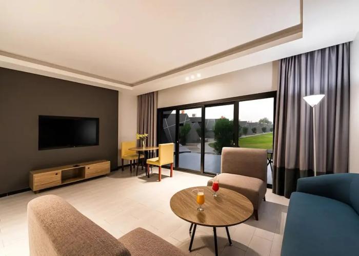 Hdb Resort & Spa