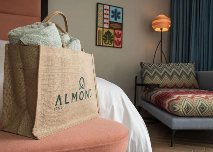 Almond hotel