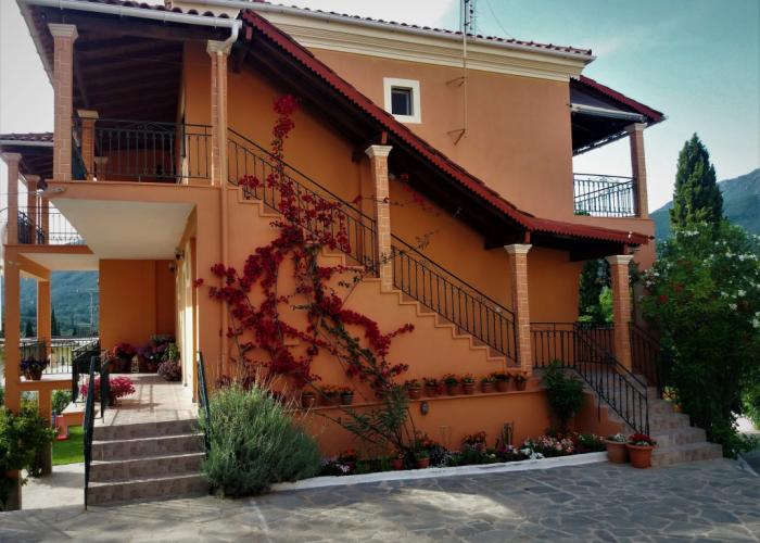 Ziogas Apartments