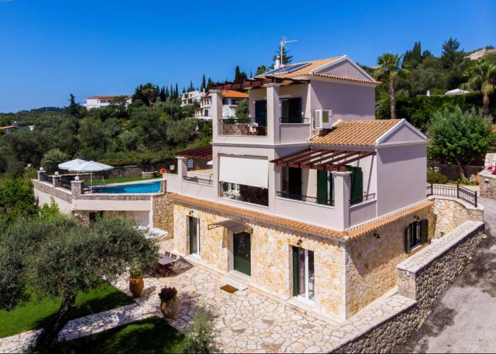Il Tesori Dassia Villas