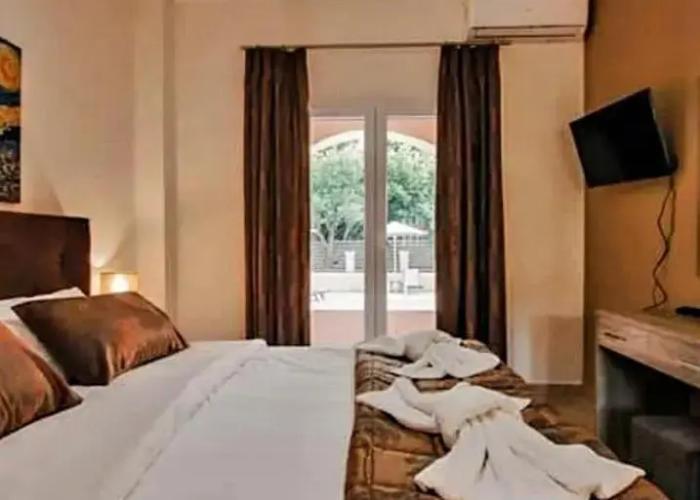 Bella De Lux Apts