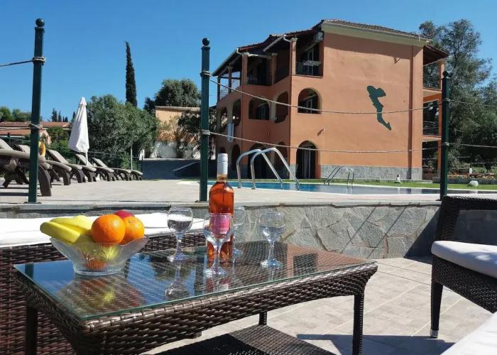 Ziogas Luxury Apartments