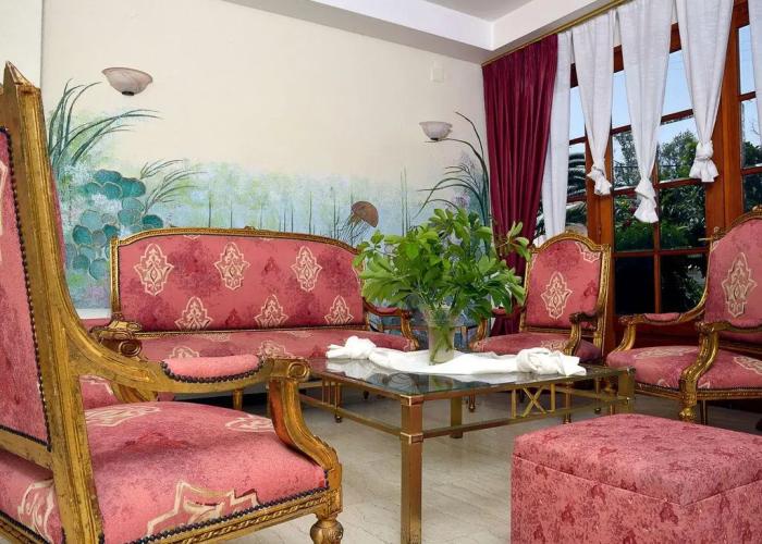 CNic Gemini Hotel