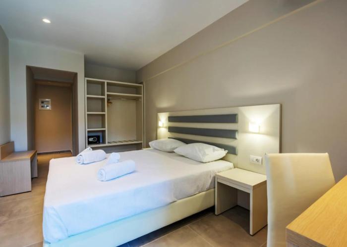 CNic Gemini Hotel