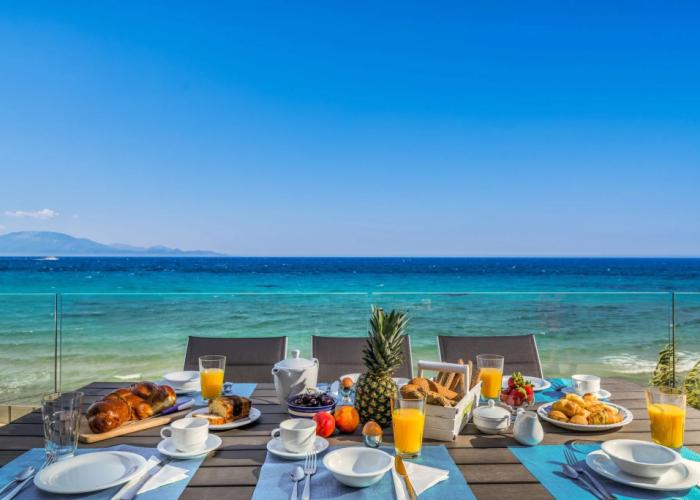 Perla Beach Villa