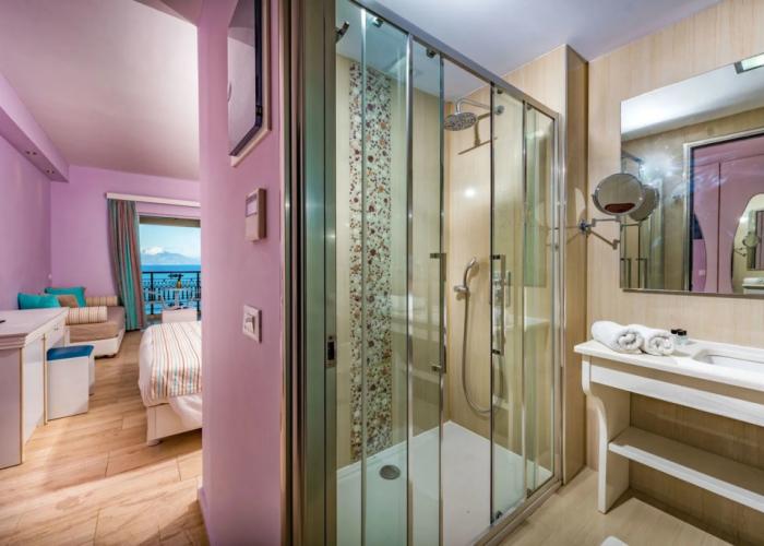 Alexandra Beach Resort & Spa