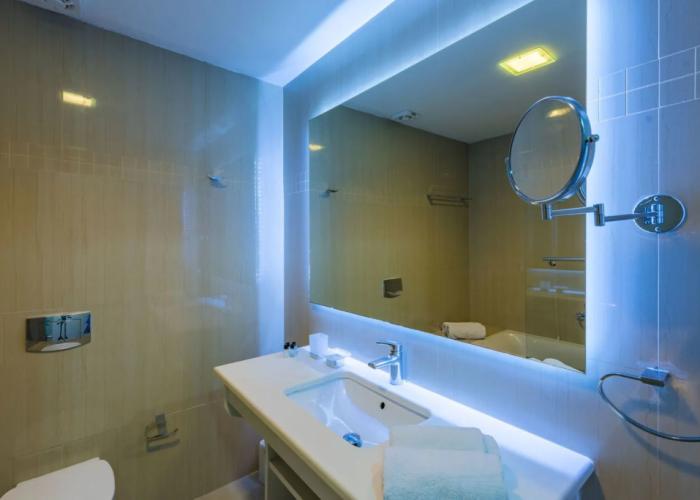 Alexandra Beach Resort & Spa