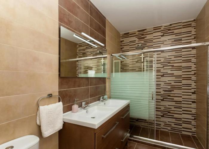 Villa Elizabeth - Seafront Modern Villa - Villa Elizabeth - Seafront Classic Villa