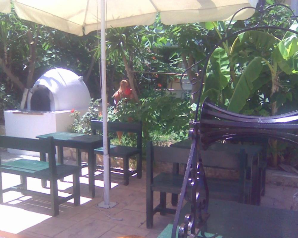 фото Iniochos Hotel