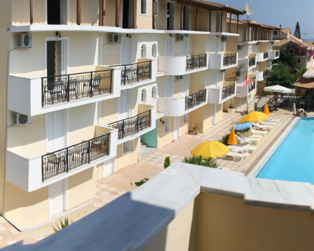 фото Iniochos Hotel