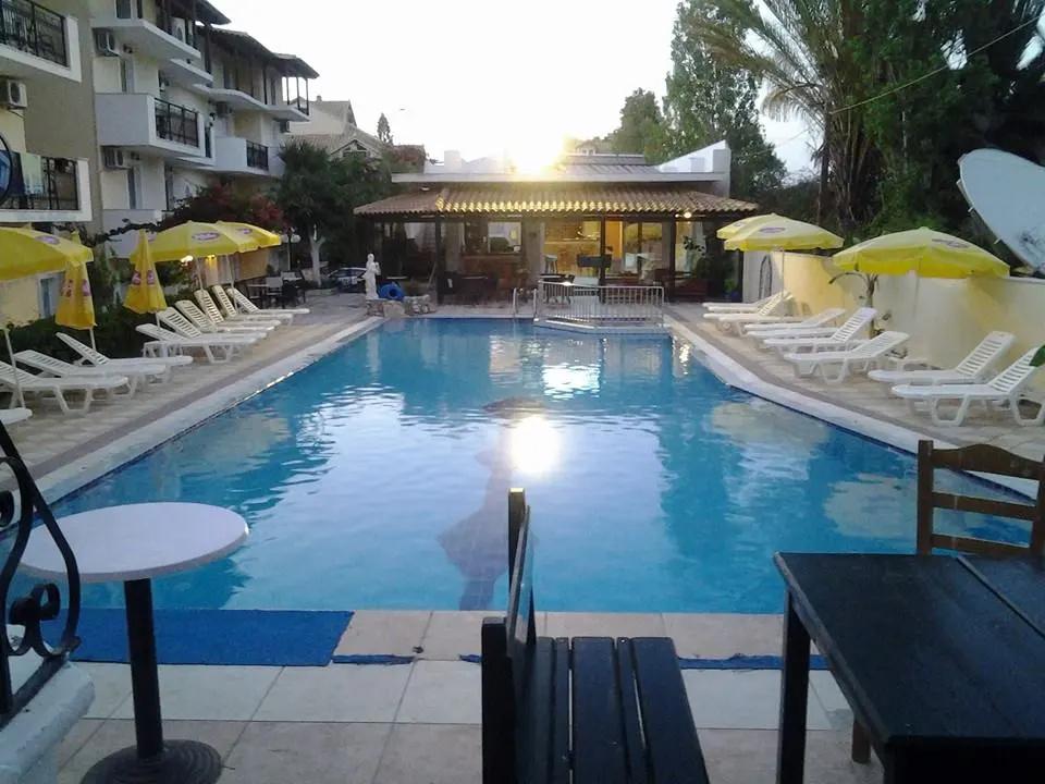 фото Iniochos Hotel