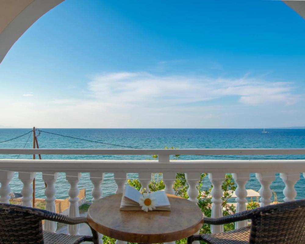 фото Agoulos Beach Hotel
