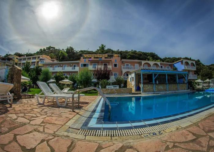 Agoulos Beach Hotel