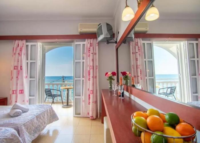 Agoulos Beach Hotel