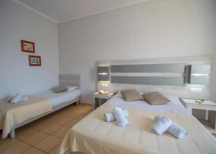 Agoulos Beach Hotel