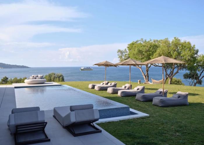 Omnia Villa