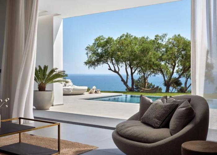 Omnia Villa