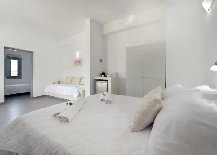 Pancratium villas & suites