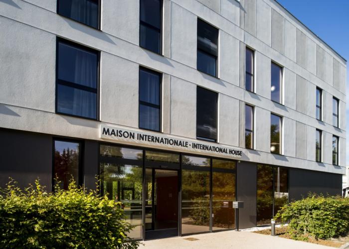 Adonis Dijon Maison Internationale