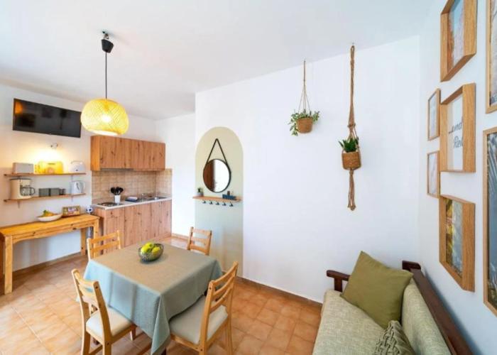 Tselios Apartments