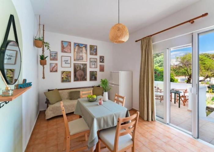 Tselios Apartments