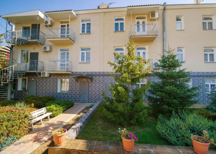 La Rose Guest House