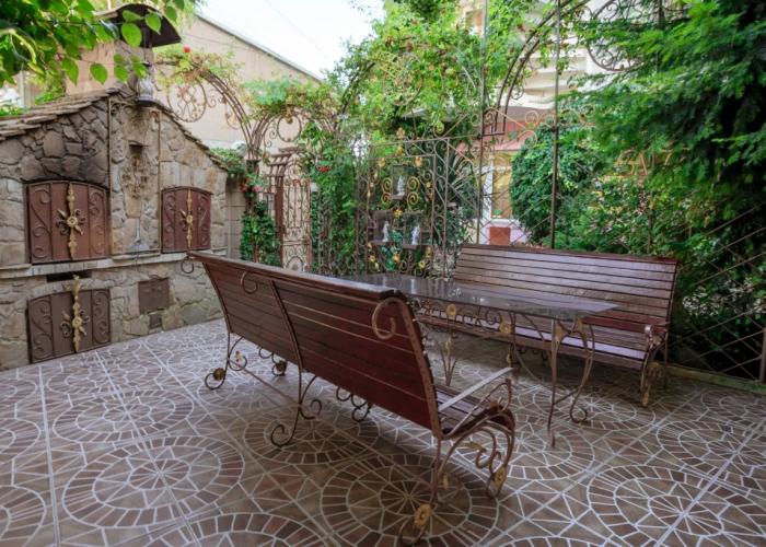 Letuchaya Mysh Hotel