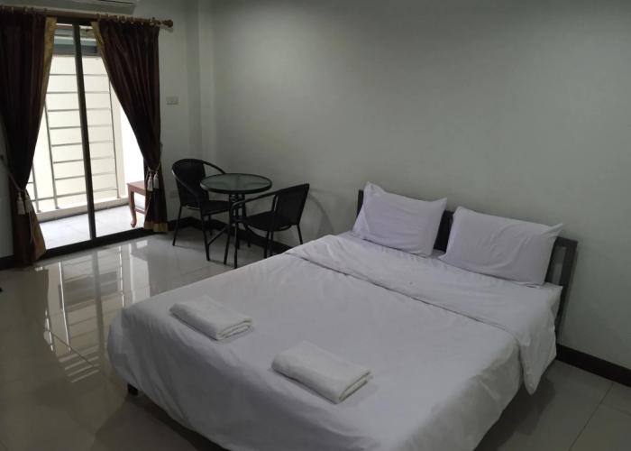 OYO 660 Taevaraj Place