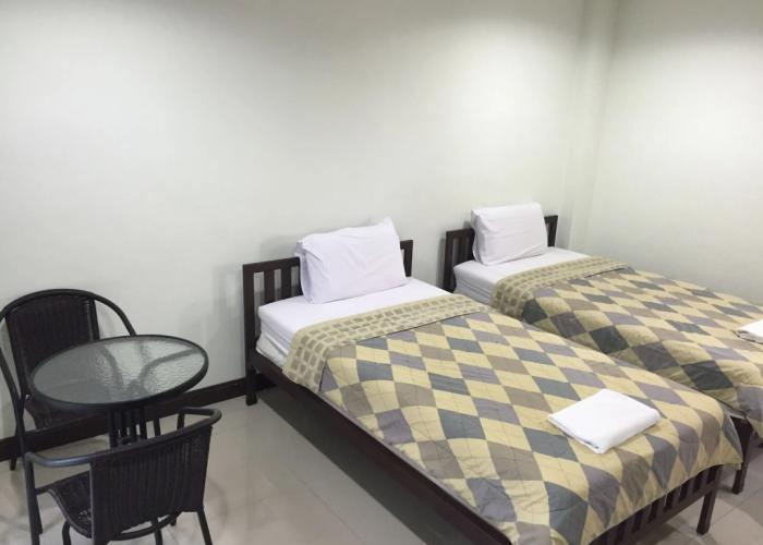 OYO 660 Taevaraj Place