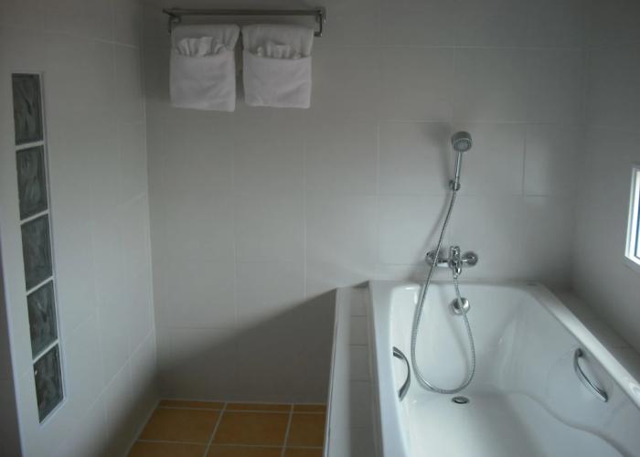 Ampo Residence