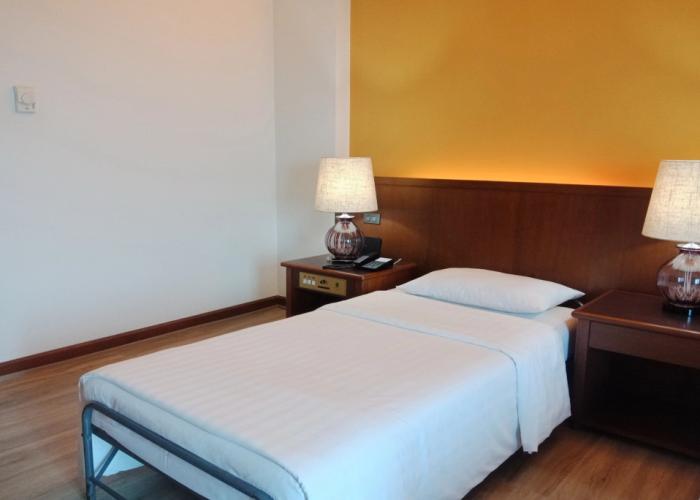 Krungsri River Hotel