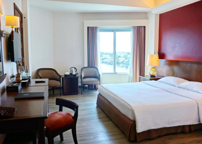 Krungsri River Hotel