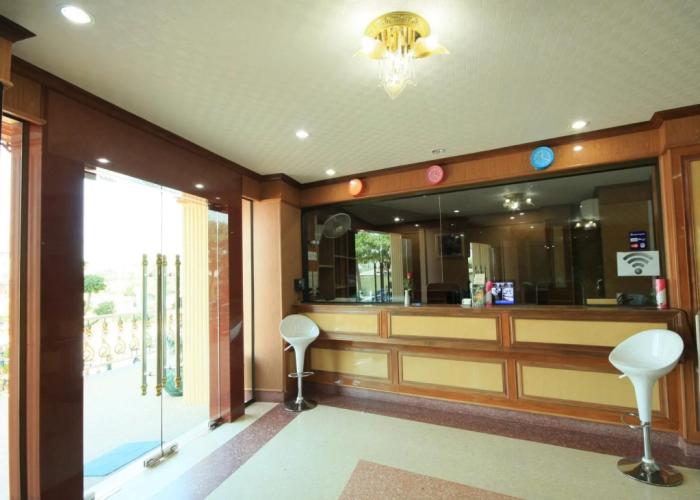 Rose Garden Hotel