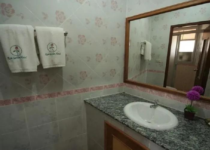 Rose Garden Hotel
