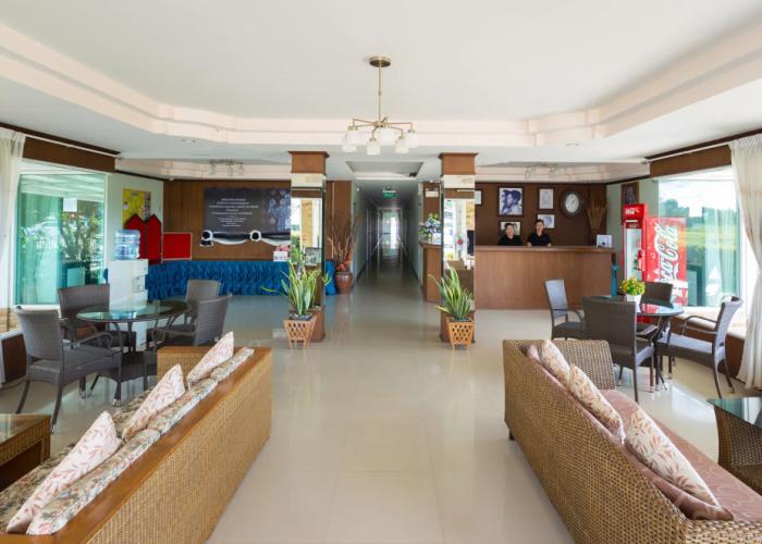 Khunyuw Hotel