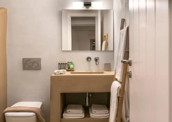 White Tinos Luxury Suites