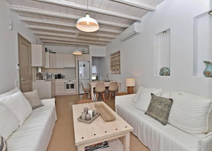 White Tinos Luxury Suites