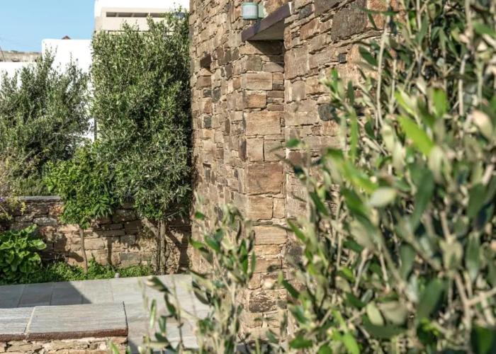 White Tinos Luxury Suites