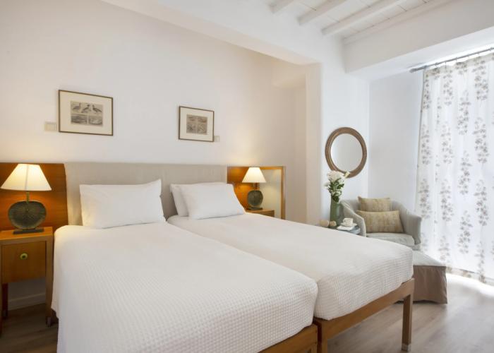 Dorion Hotel