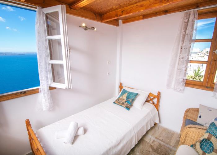 Stelios Rooms