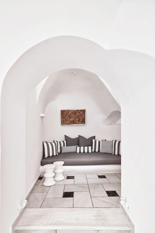 фото Charisma Suites