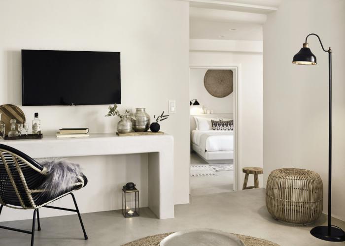 Santo Pure Oia Suites and Villas