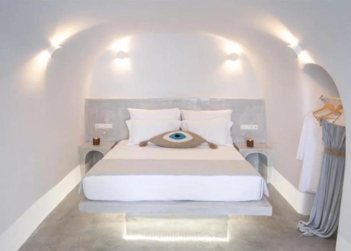 Kaleidoscope Cave Houses Oia