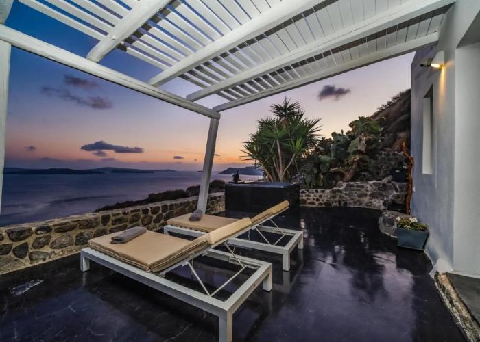 Solstice Luxury Suites
